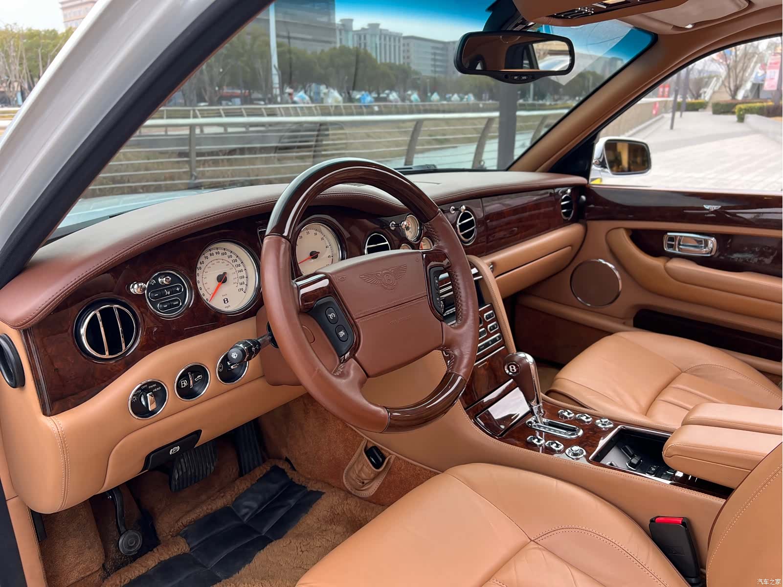 Bentley R, 2006 9