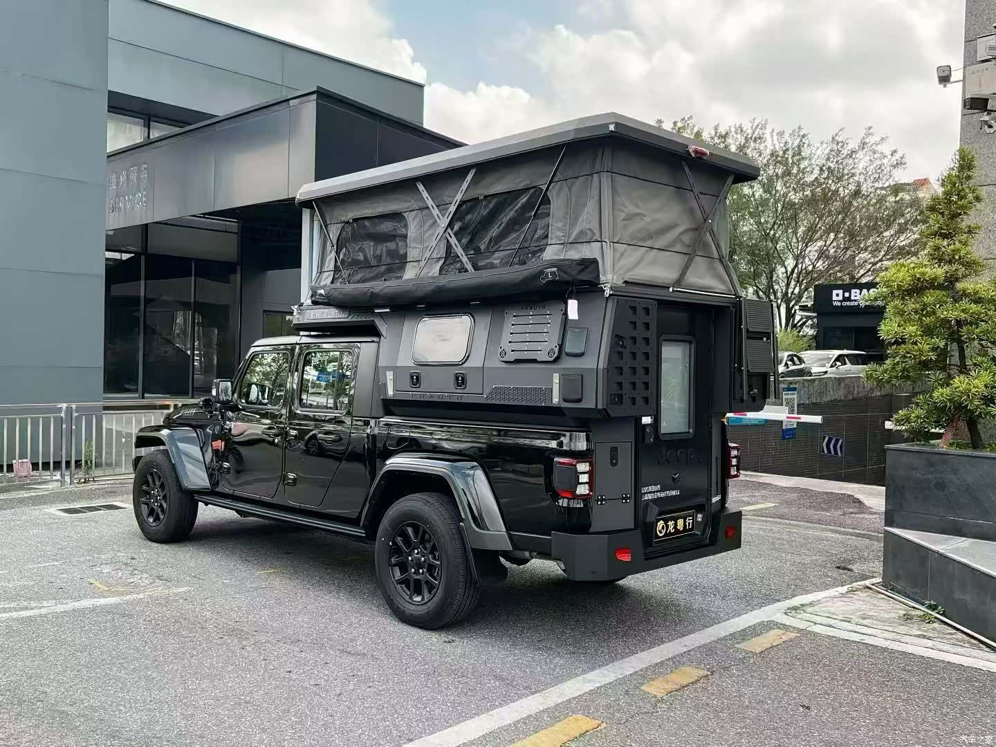 Jeep Gladiator, 2023 3
