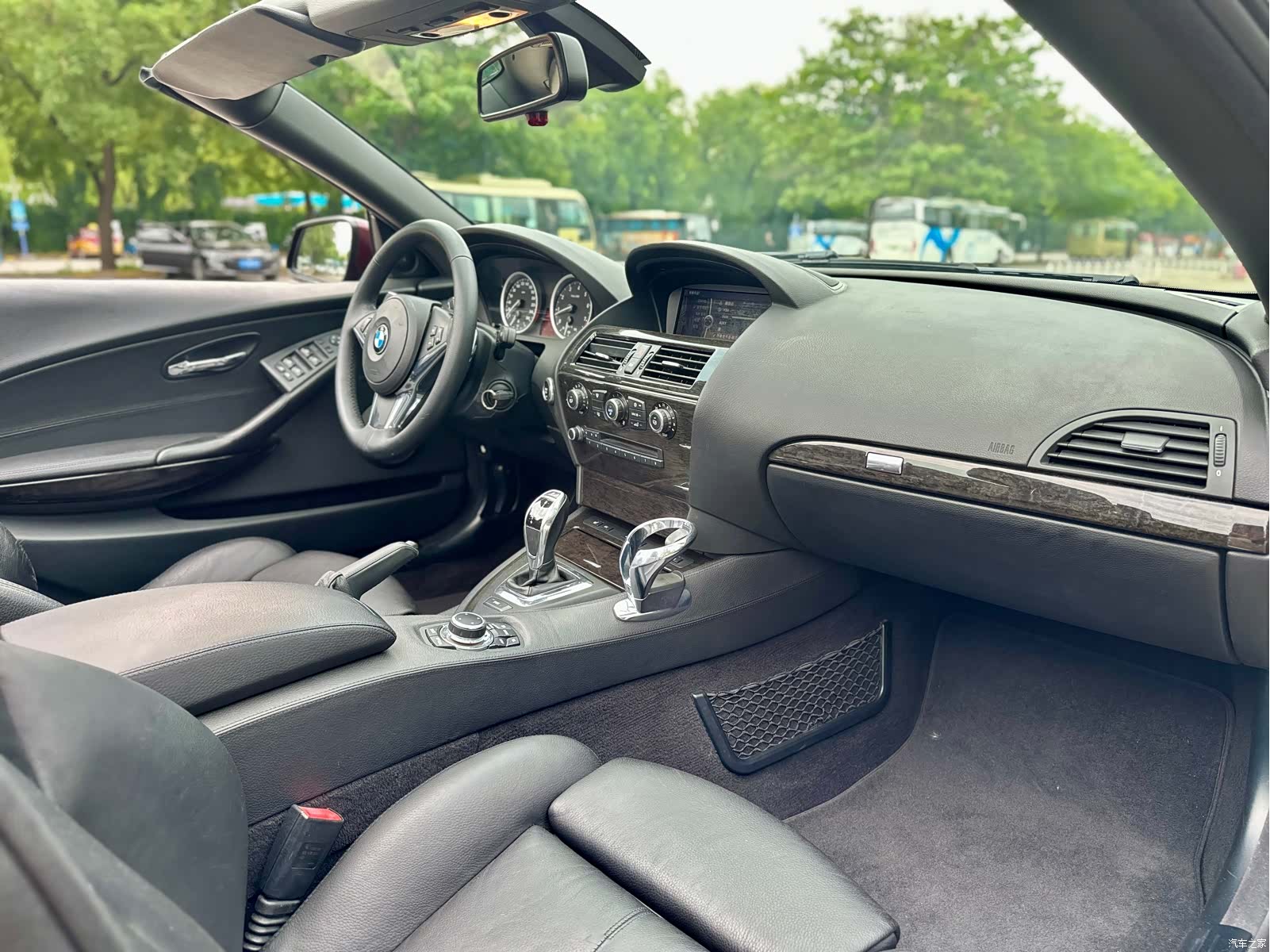 BMW 6 Series, 2011 24