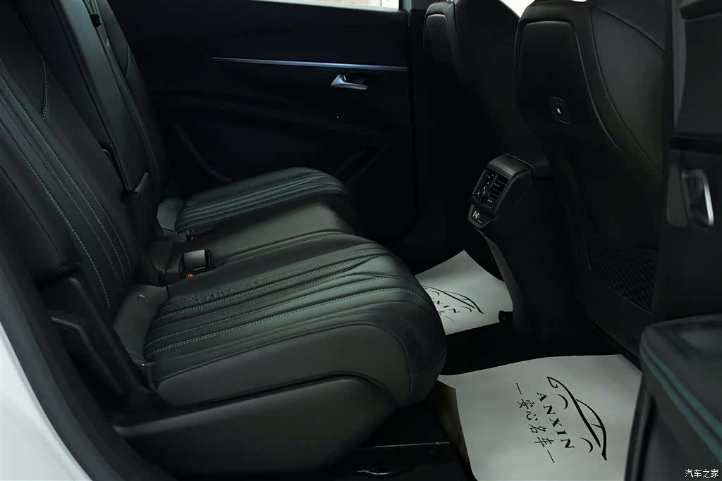 Peugeot 5008, 2023 23