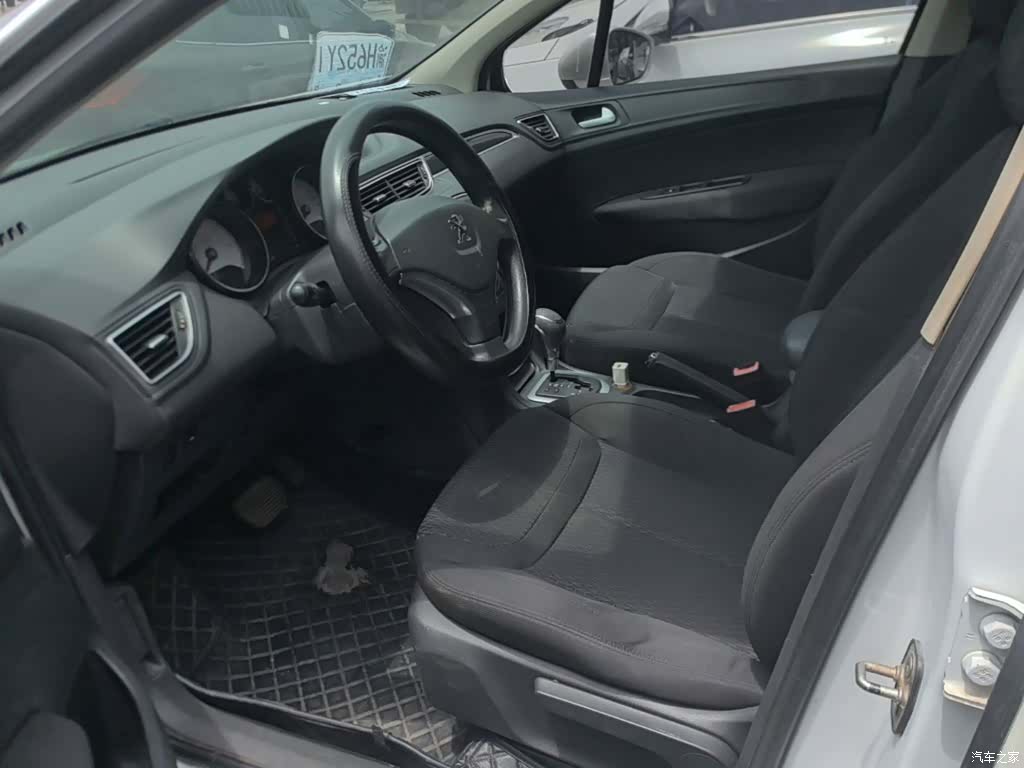 Peugeot 308, 2014 15