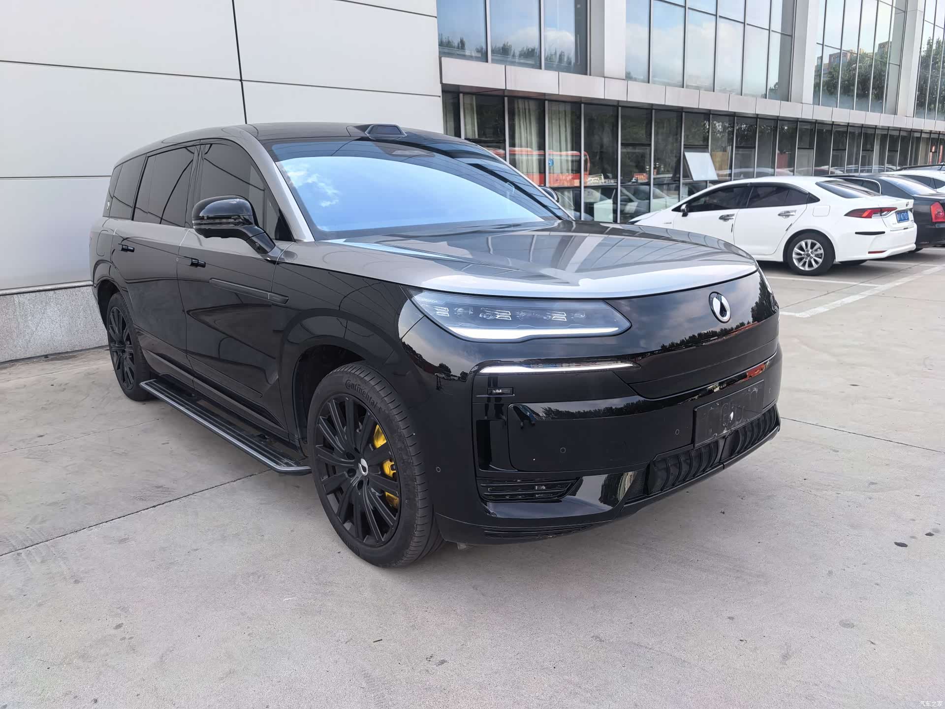 Denza N9, 2025 3