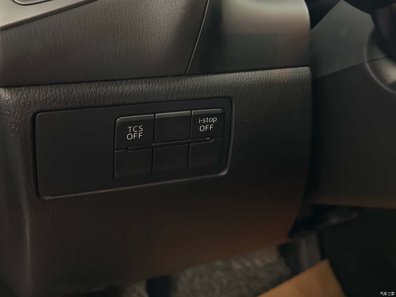 Mazda CX-4, 2019 13