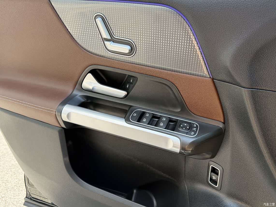 Mercedes-Benz GLB, 2021 14