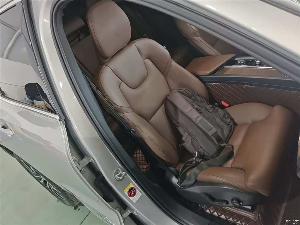 Volvo XC60, 2022 16