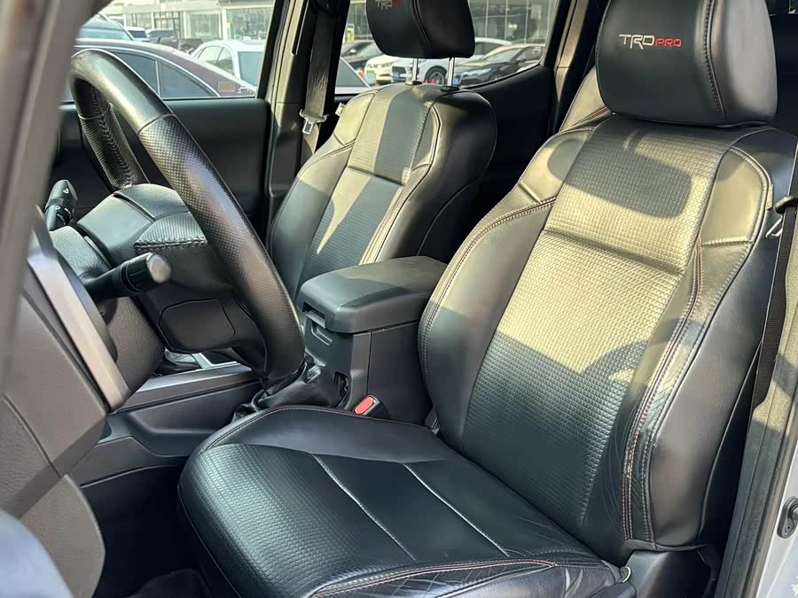 Toyota Tacoma 2019, фото 4