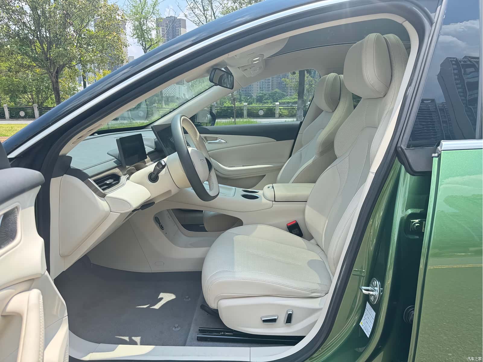 DongFeng S7, 2025 12