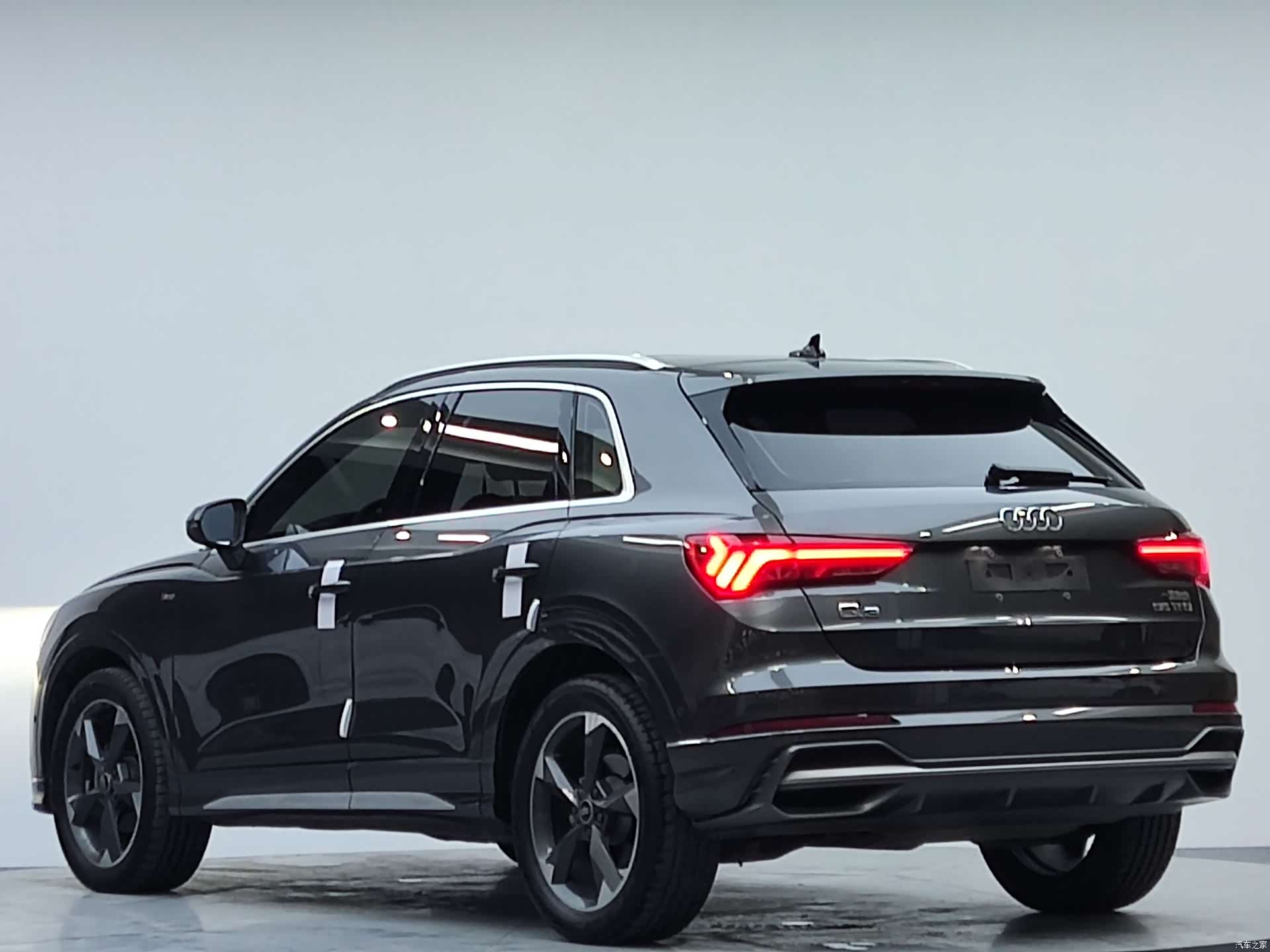 Audi Q3, 2022 6