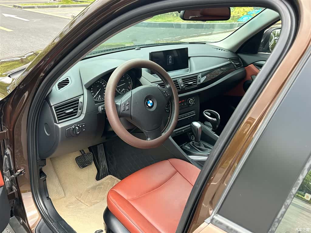 BMW X1, 2012 все фото
