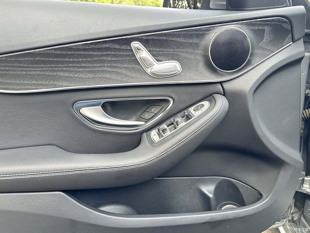 Mercedes-Benz C-Class, 2016 13