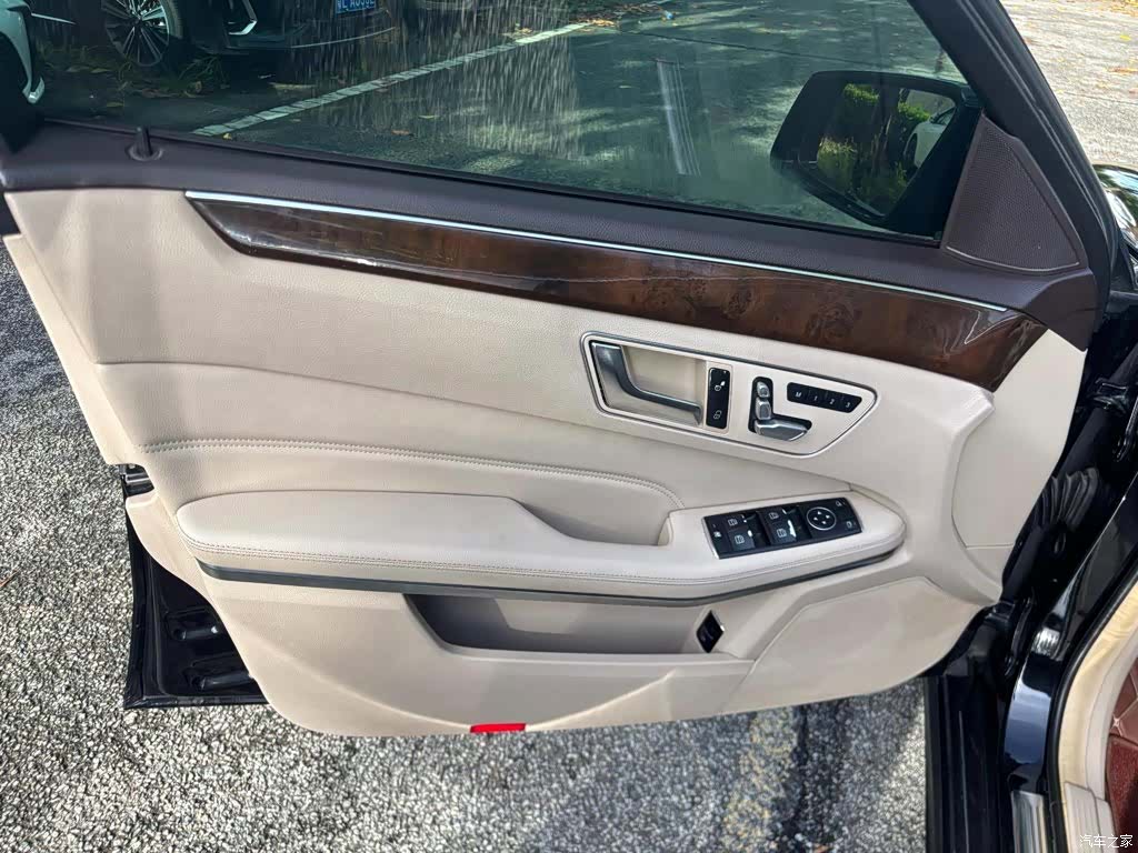 Mercedes-Benz E-Class, 2016 7