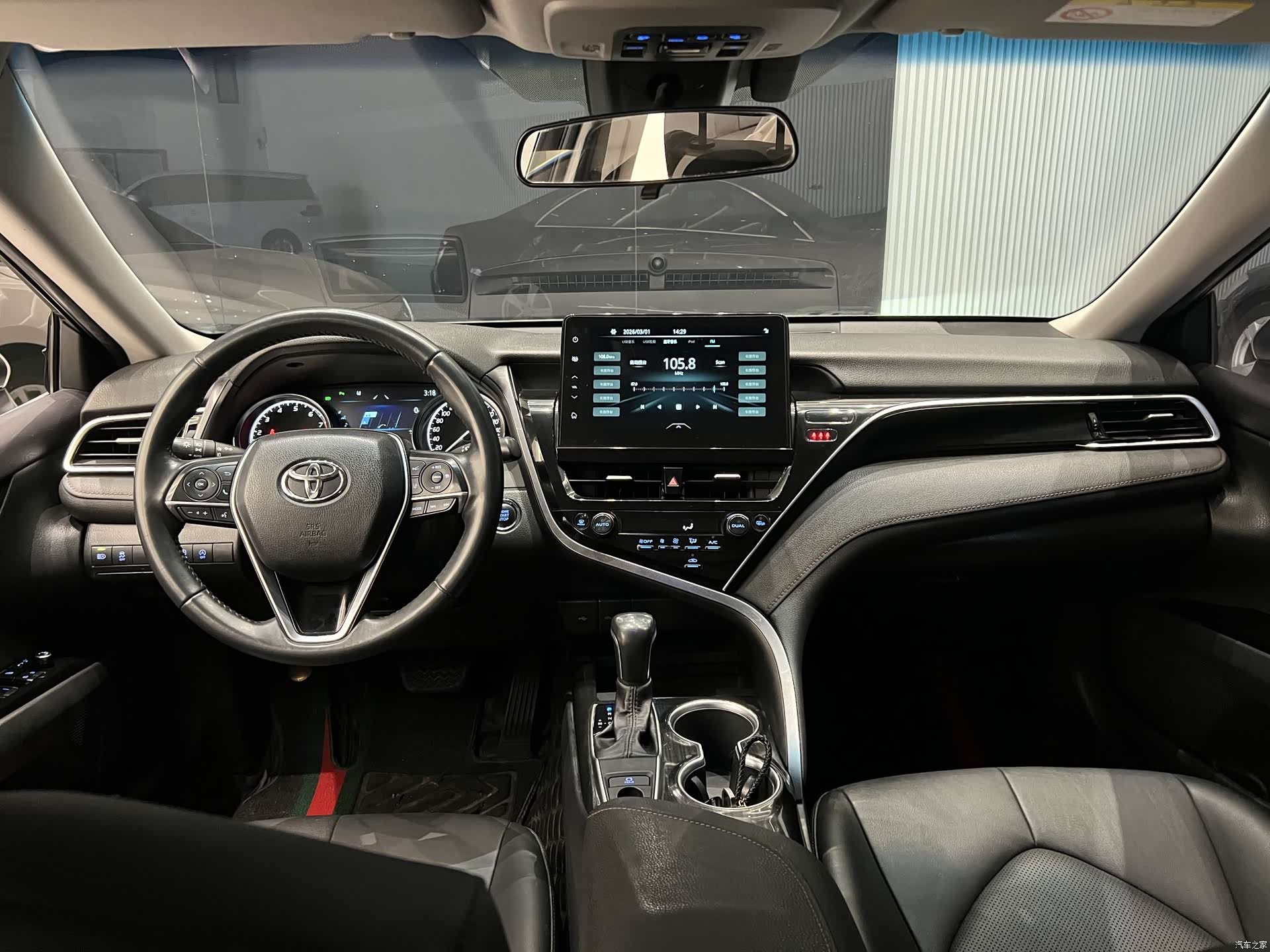 Toyota Camry, 2022 6