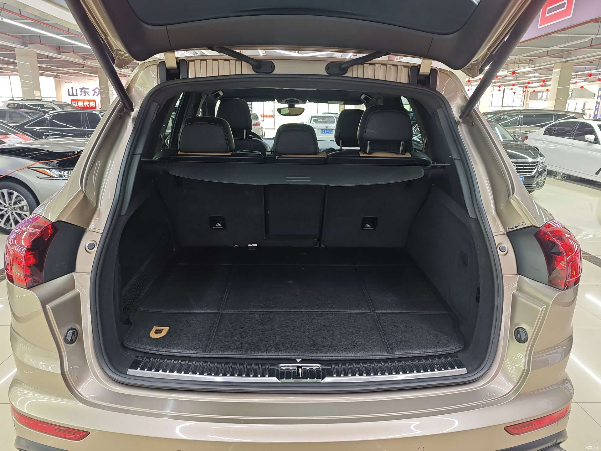 Porsche Cayenne, 2015 16