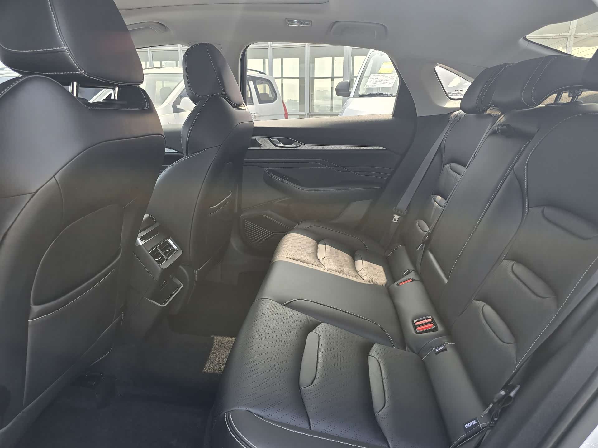 Geely Preface, 2022 9