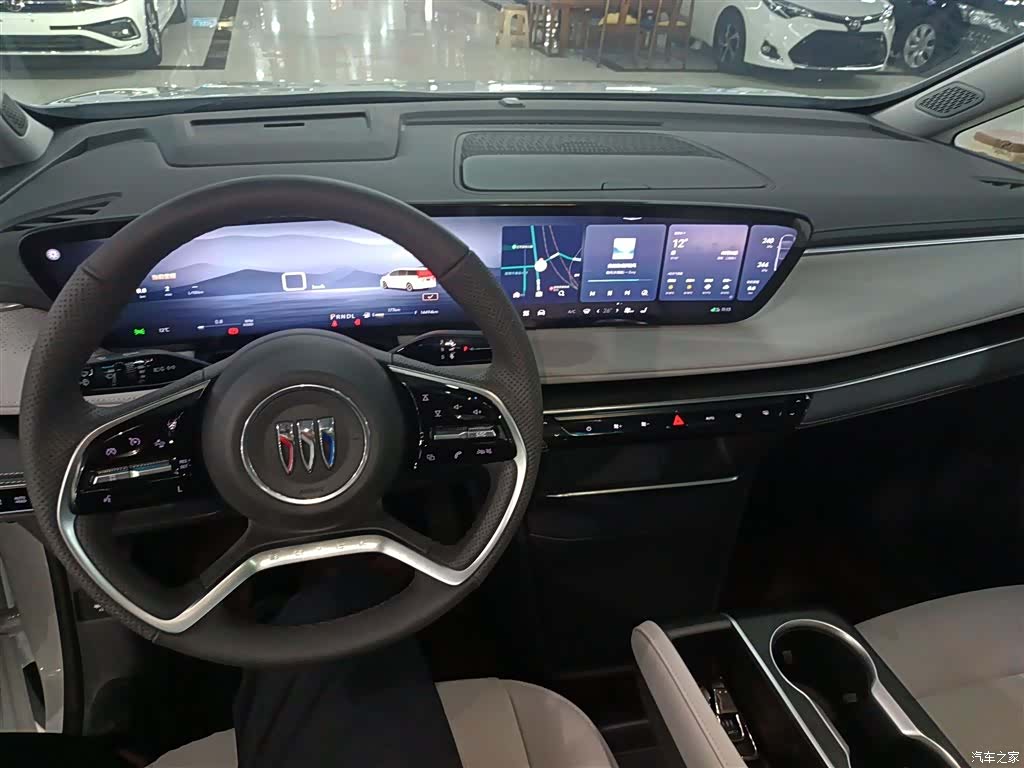 Buick GL8, 2025 6