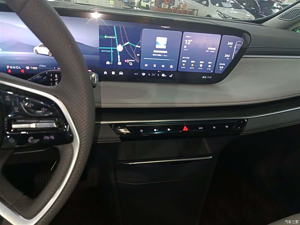 Buick GL8, 2025 9
