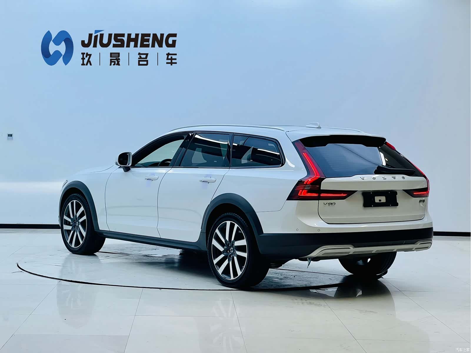 Volvo V90, 2021 4