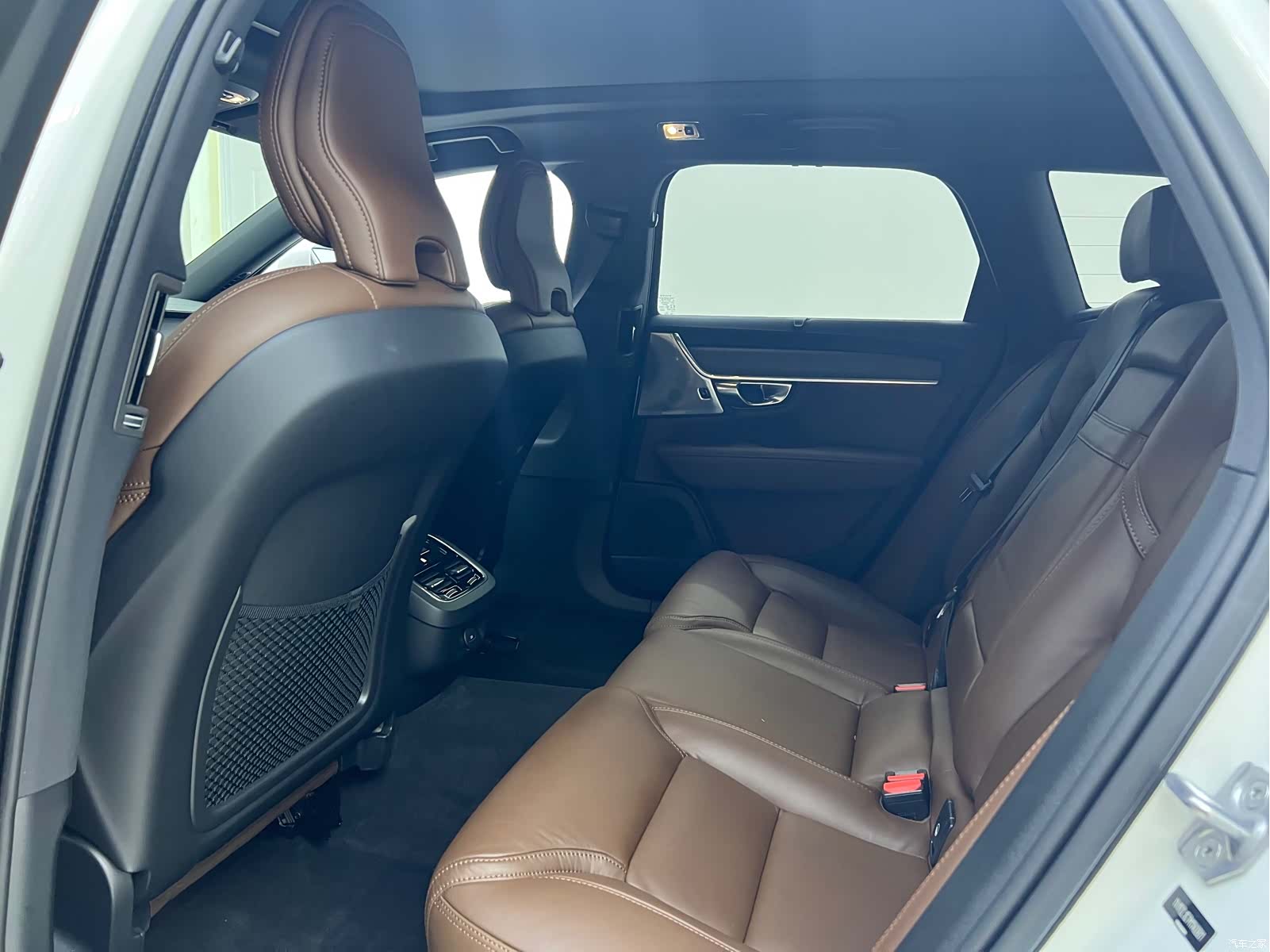 Volvo V90, 2021 15