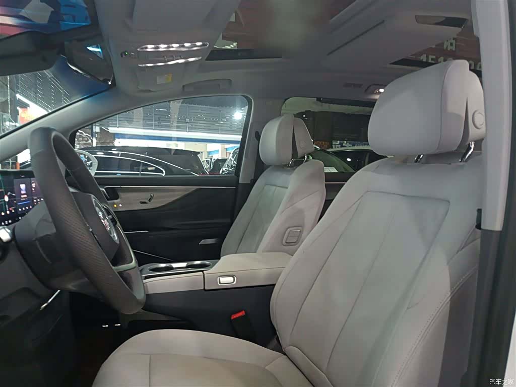 Buick GL8, 2025 14