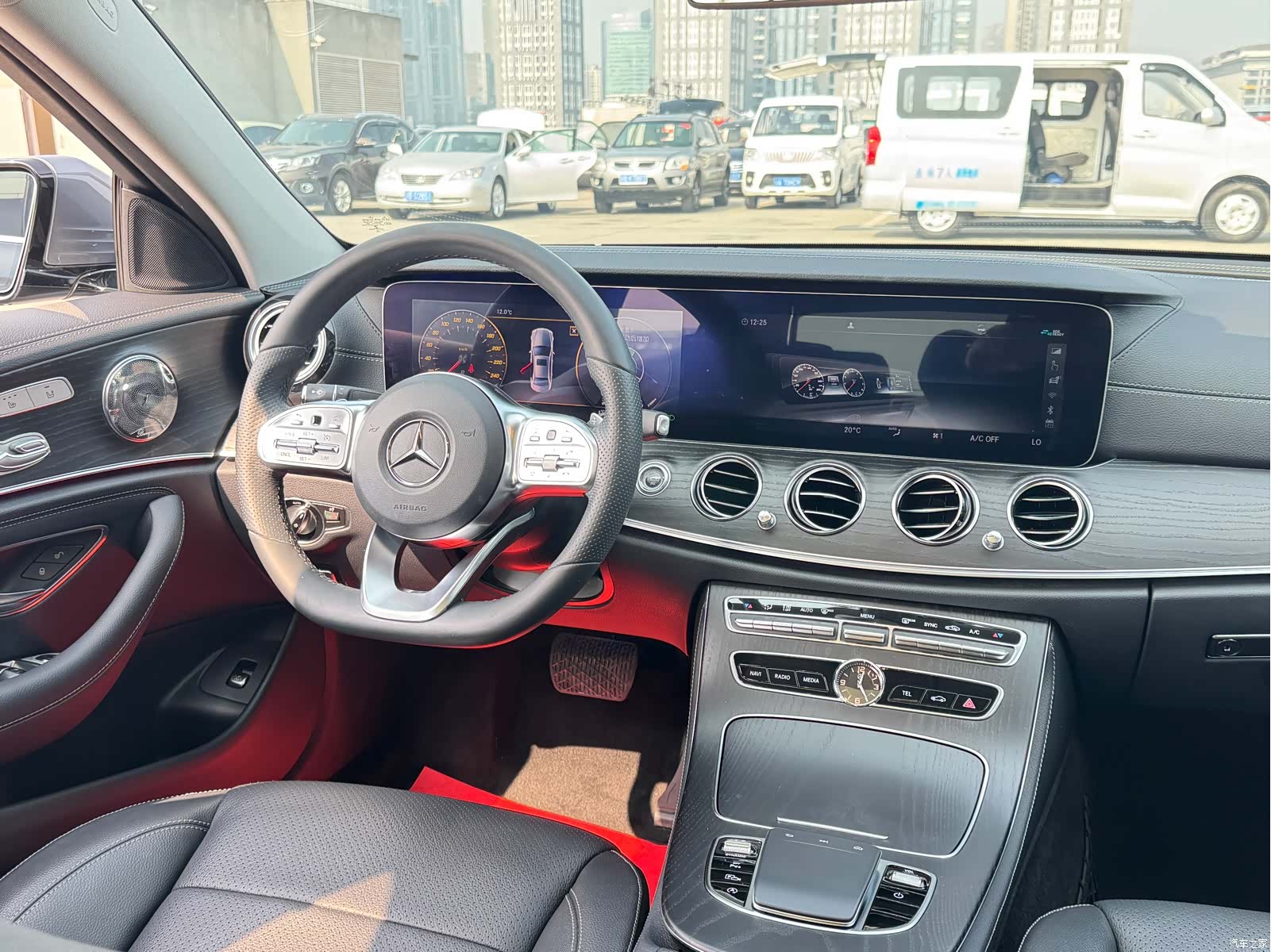 Mercedes-Benz E-Class, 2020 18
