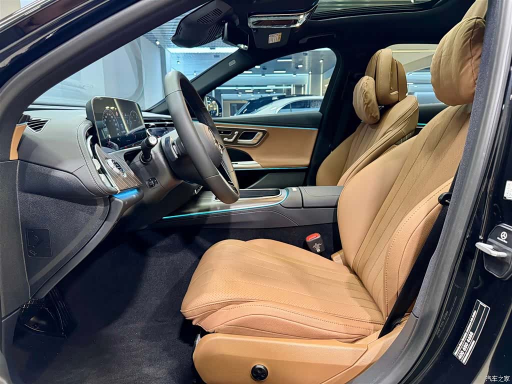 Mercedes-Benz E-Class, 2025 18