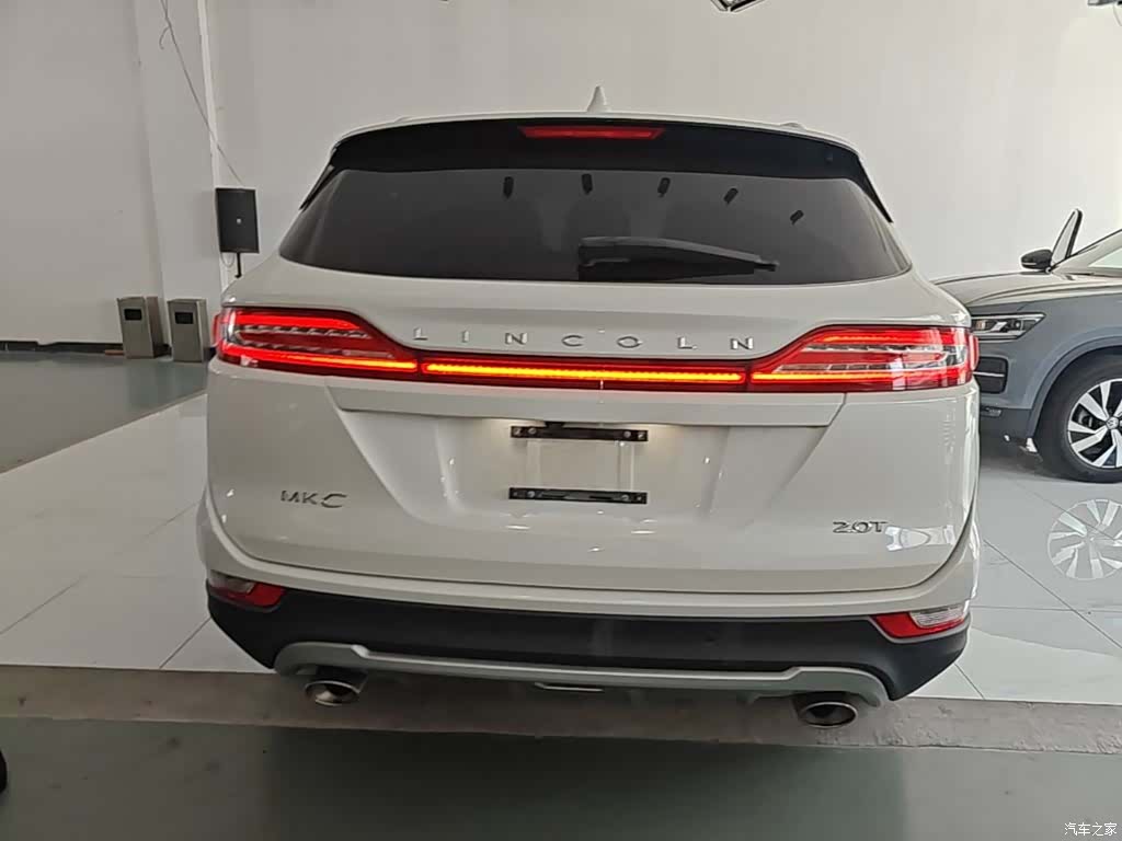 Lincoln MKC, 2017 6