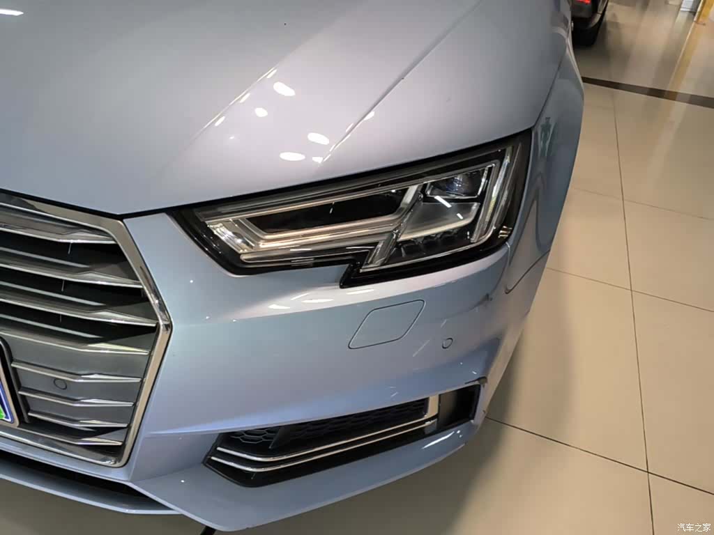 Audi A4L, 2018 24