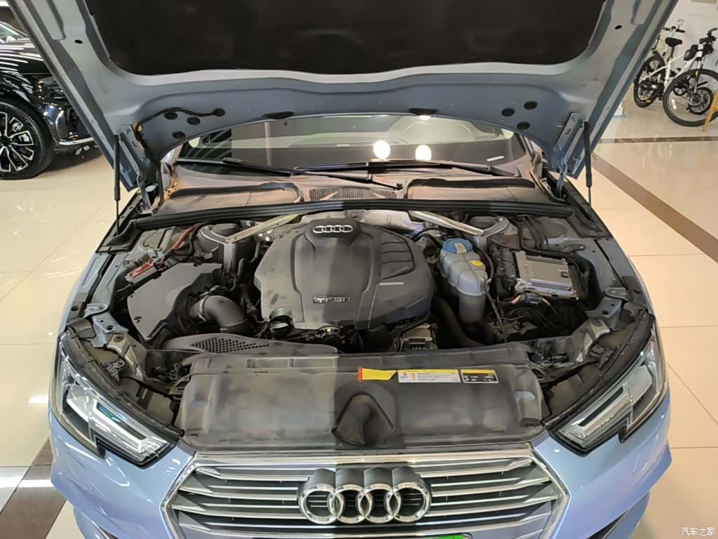 Audi A4L, 2018 20
