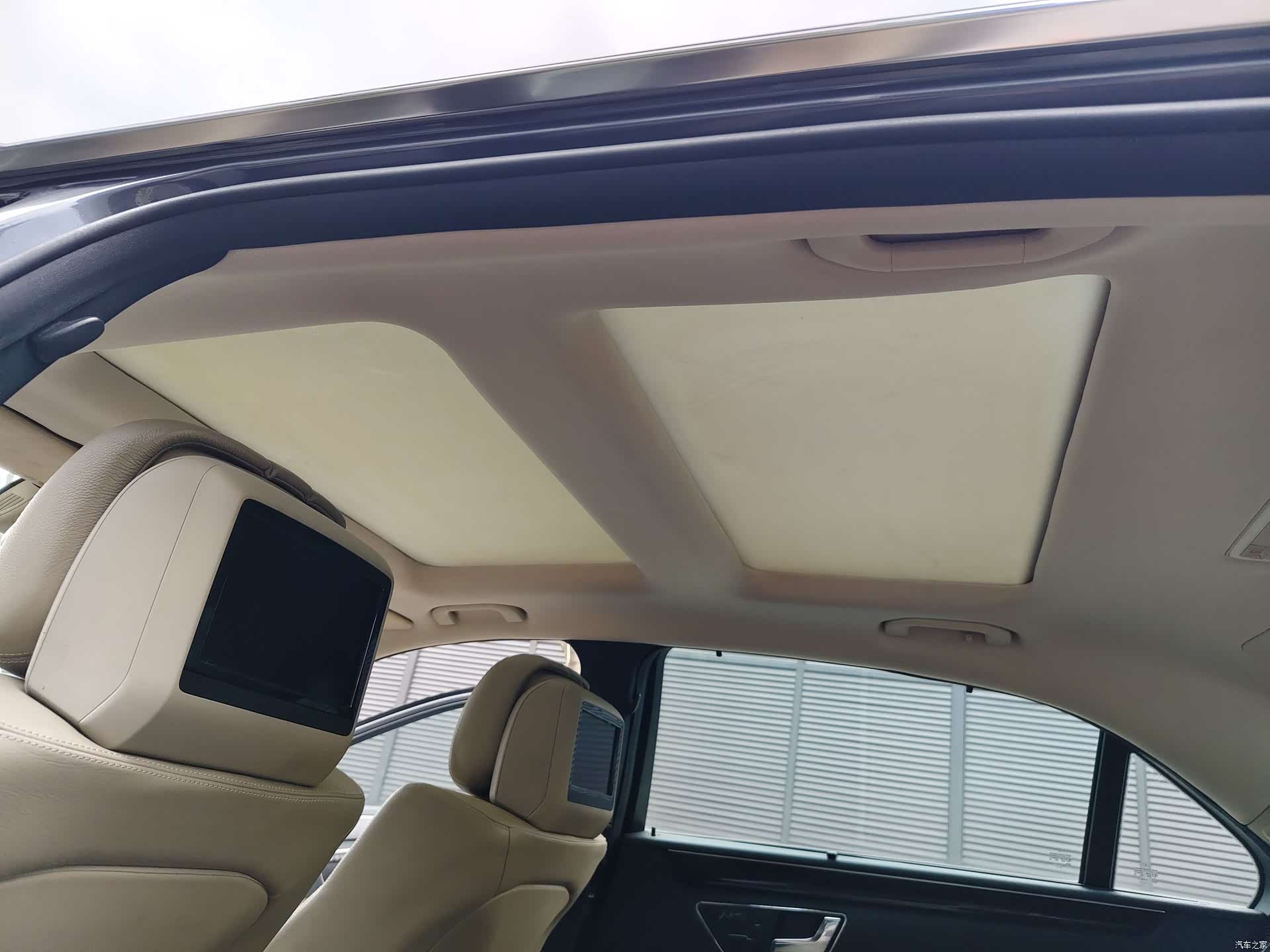 Mercedes-Benz E-Class, 2011 14