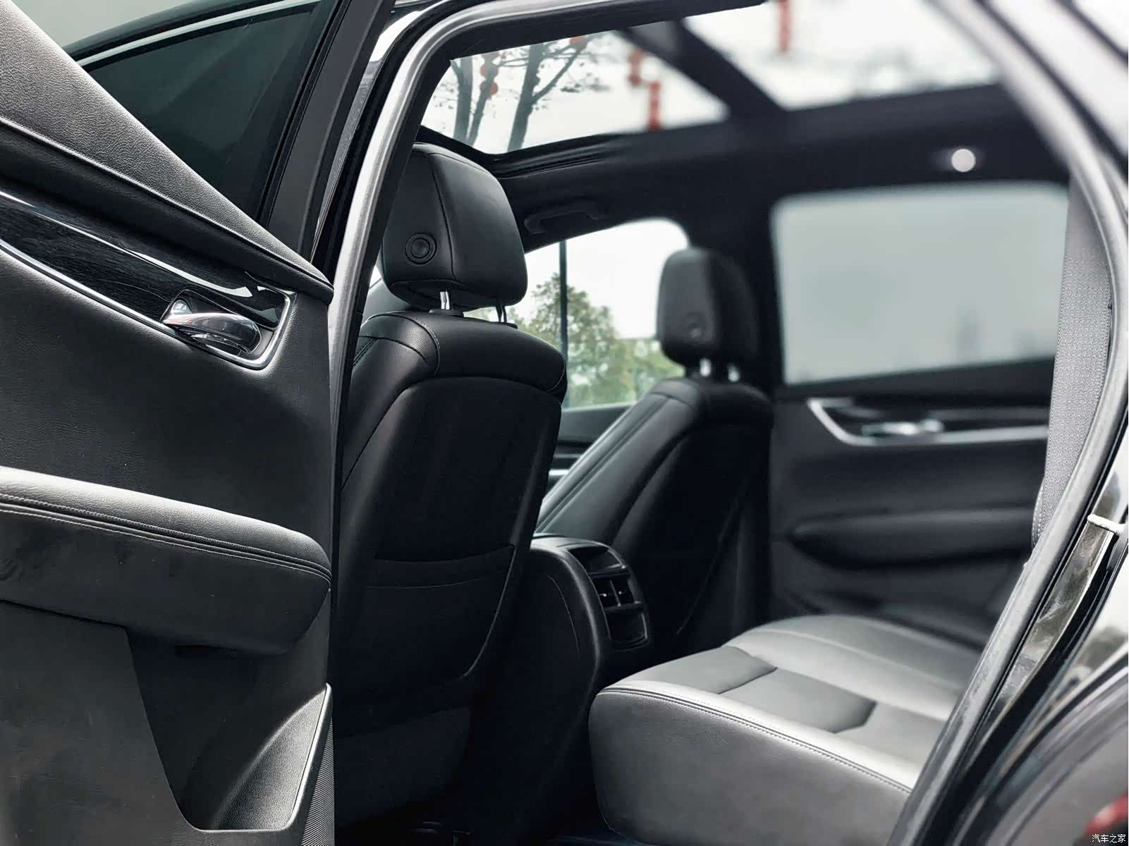 Cadillac XT5, 2022 10