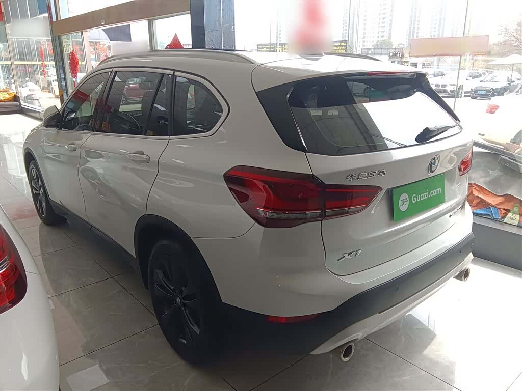 BMW X1, 2020 все фото