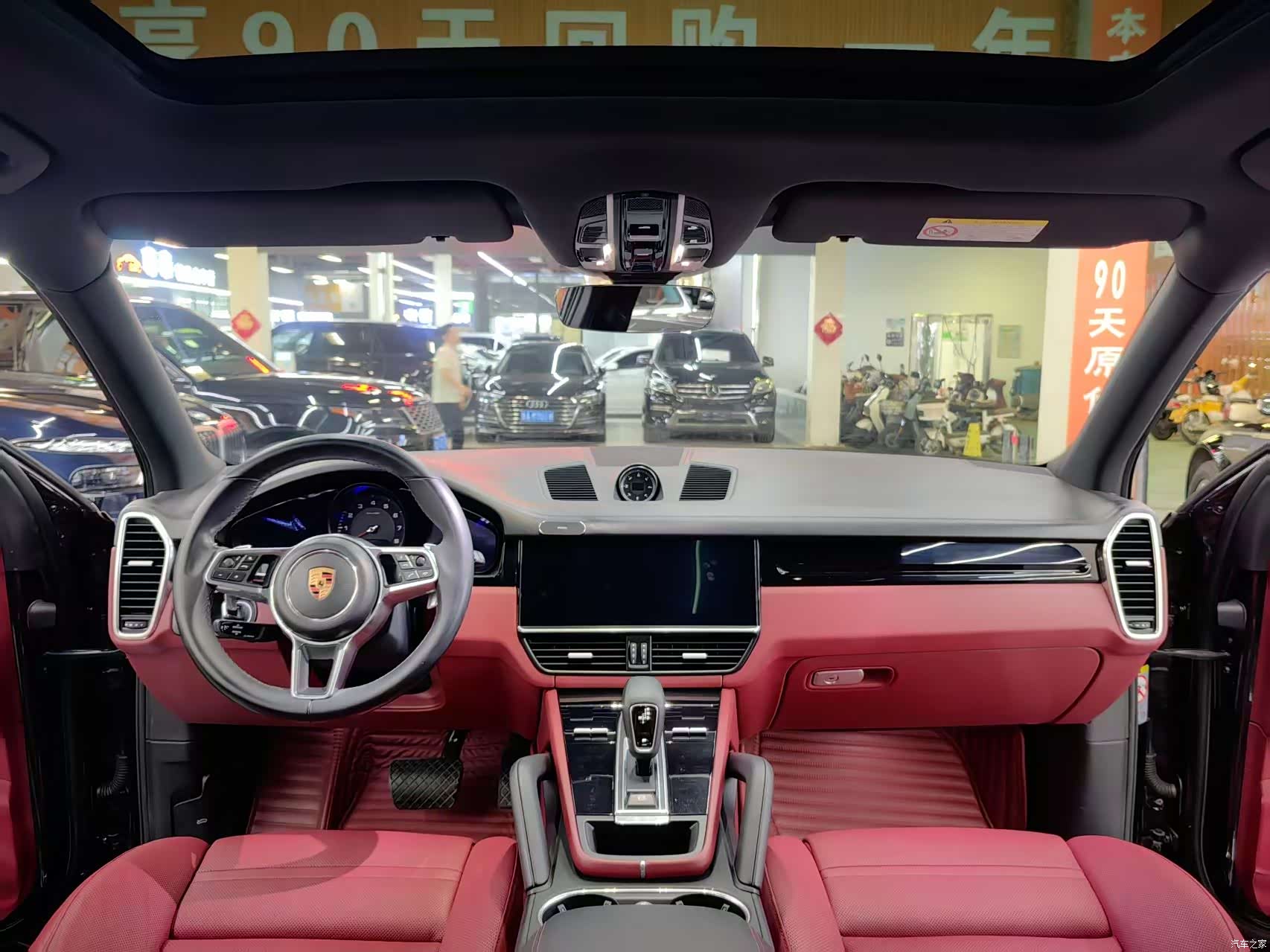 Porsche Cayenne, 2019 все фото