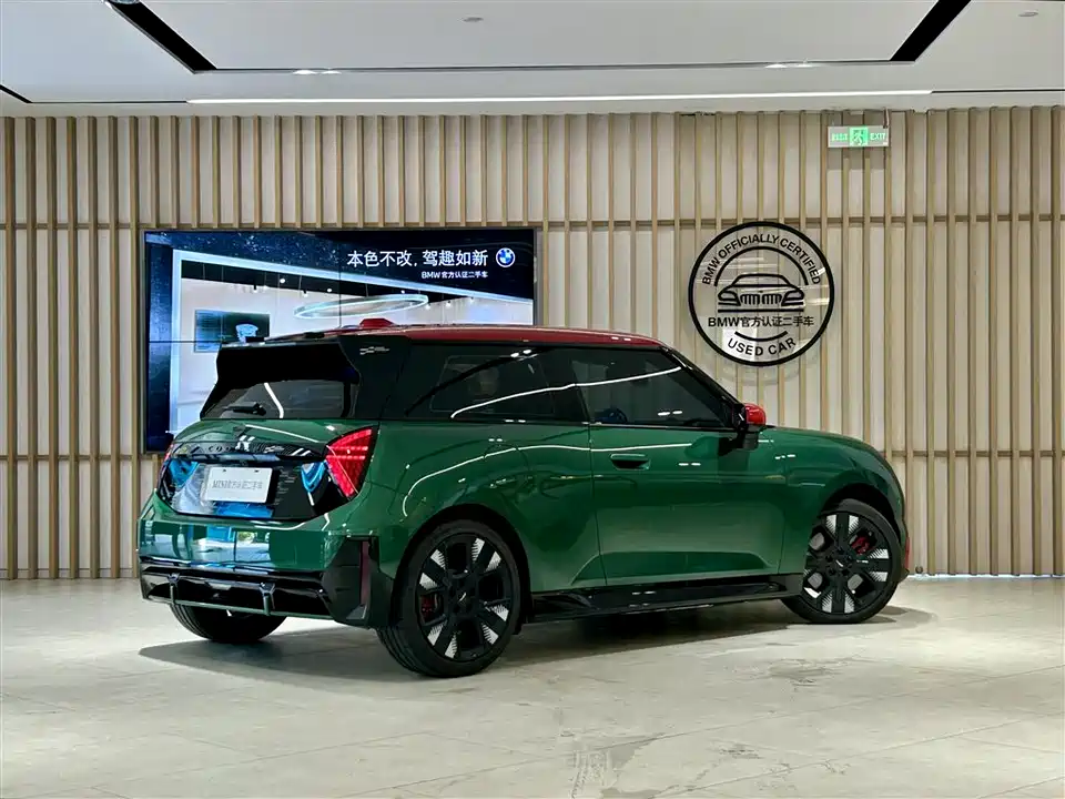 MINI Electric JCW ACEMAN