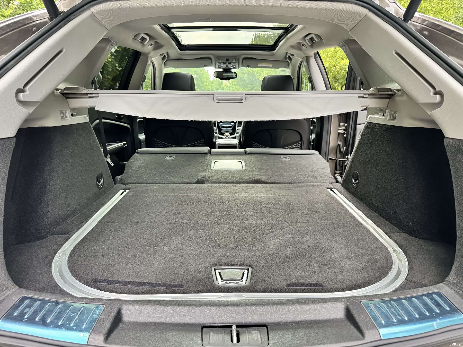 Cadillac SRX, 2016 8