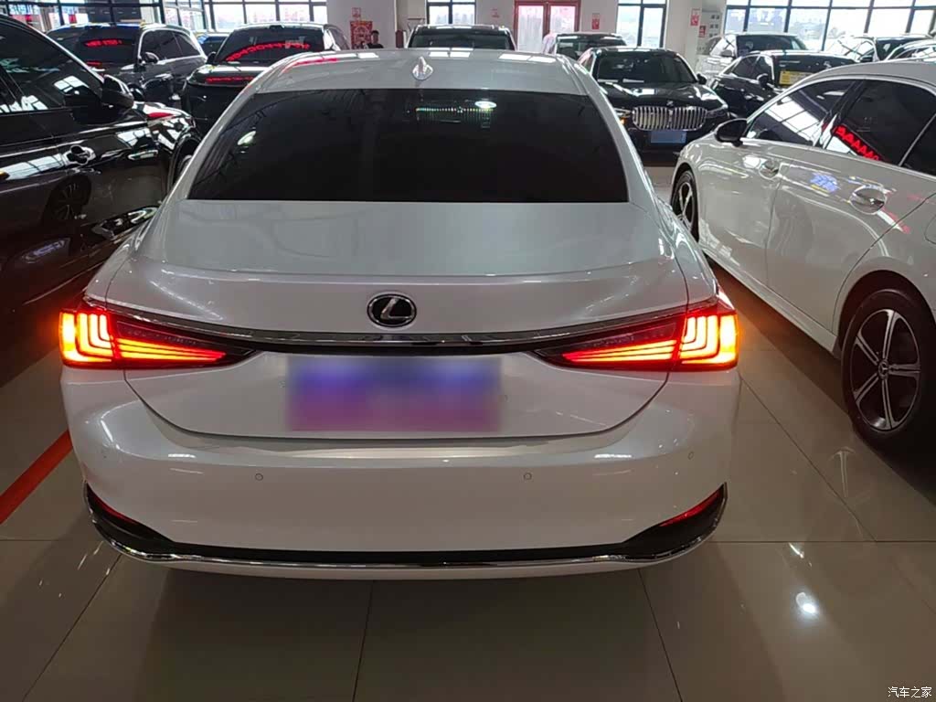 Lexus ES, 2019 6