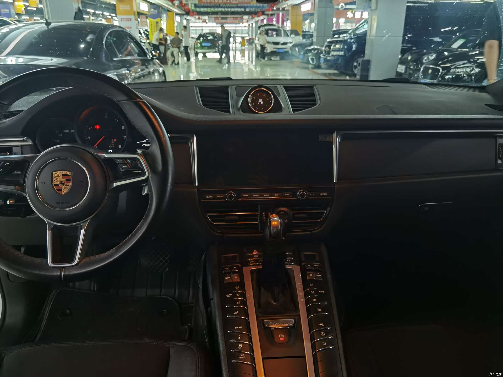 Porsche Macan, 2020 8