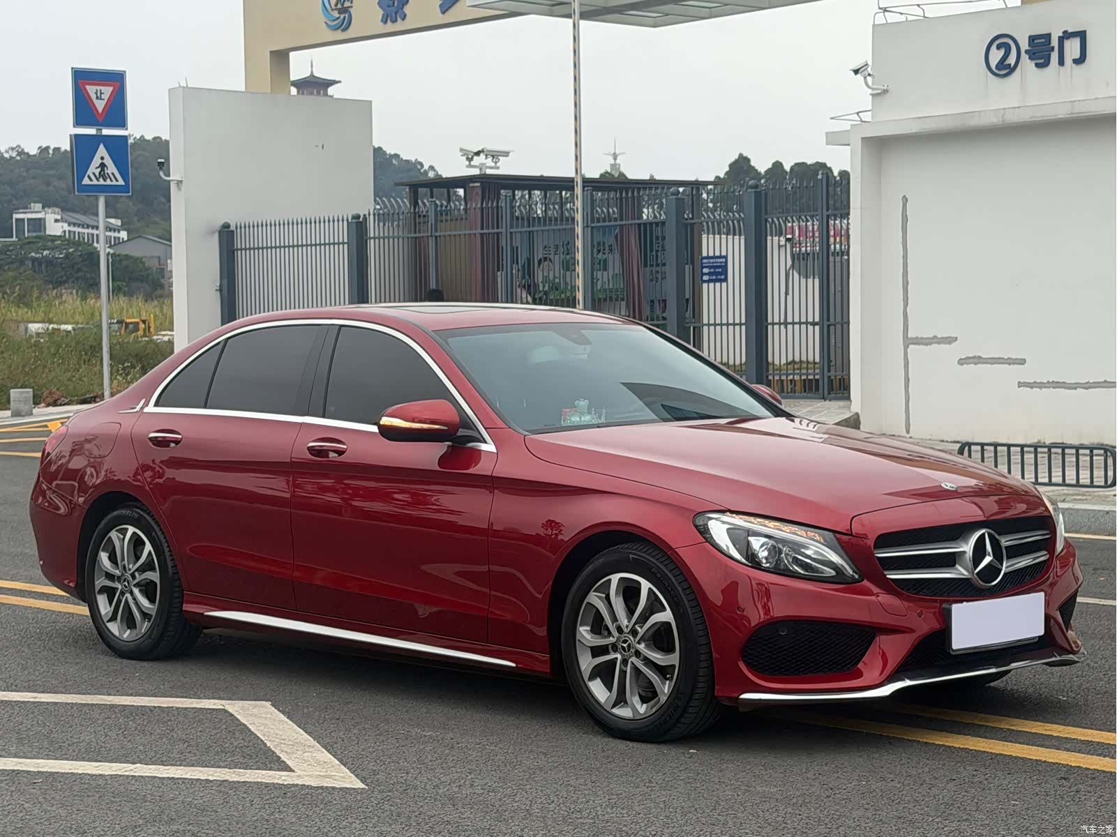 Mercedes-Benz C-Class, 2017 3