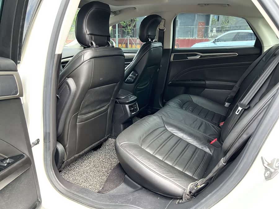Ford Mondeo 2014, фото 6