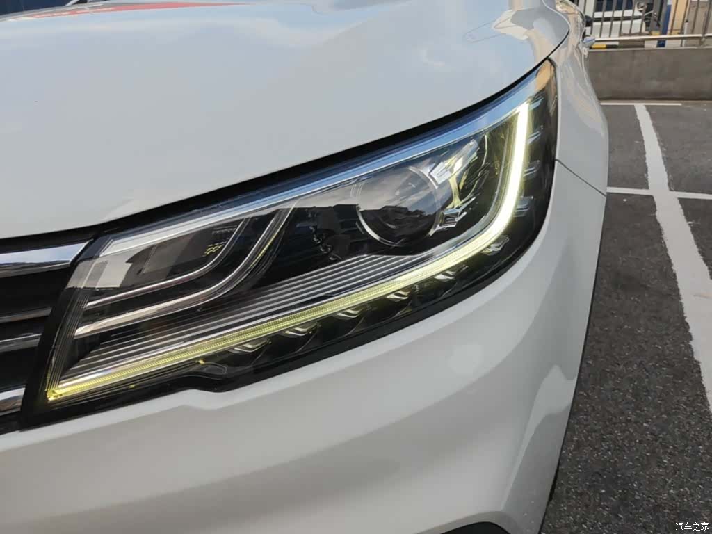Roewe RX3, 2019 24
