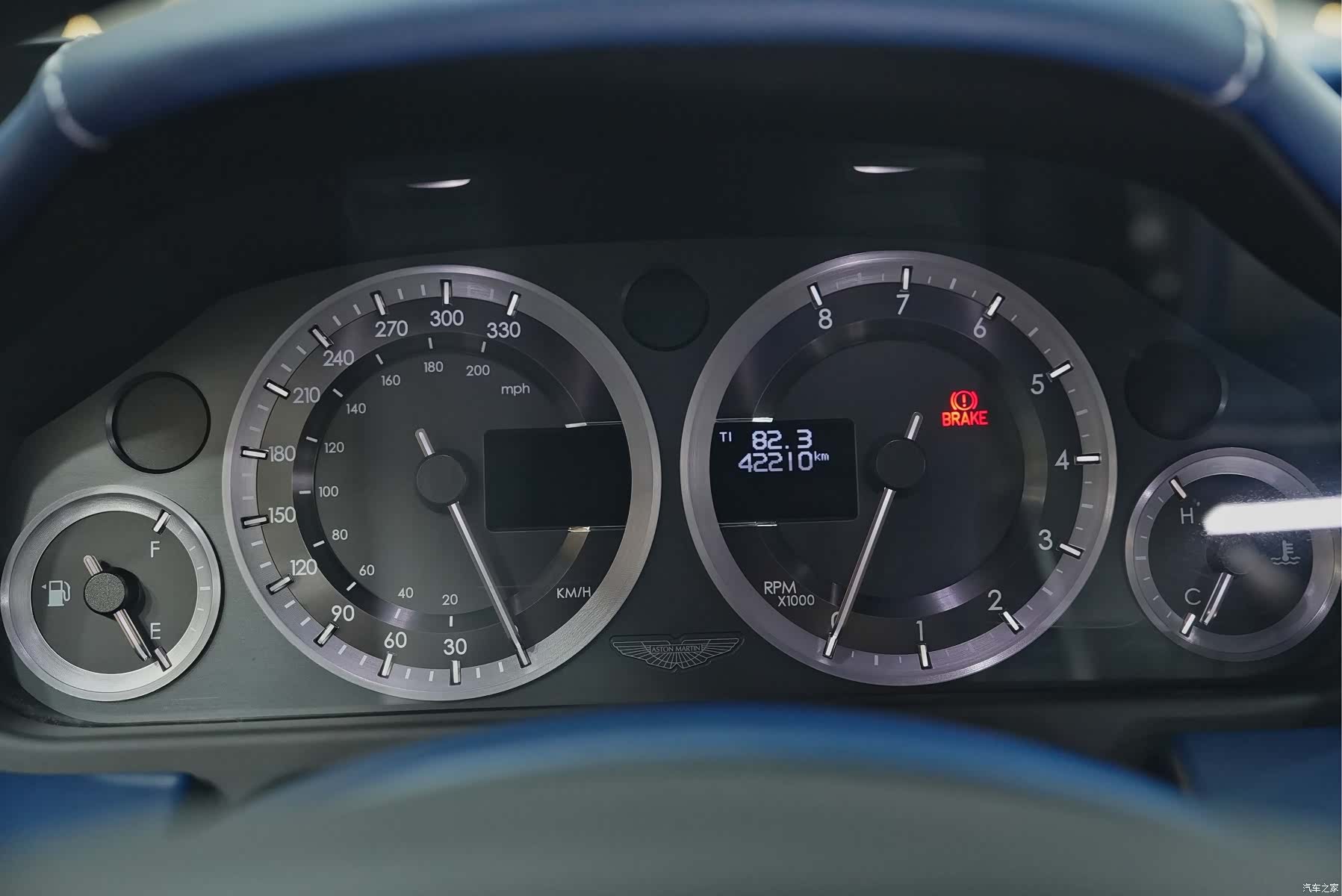 Aston Martin Rapide, 2019 все фото