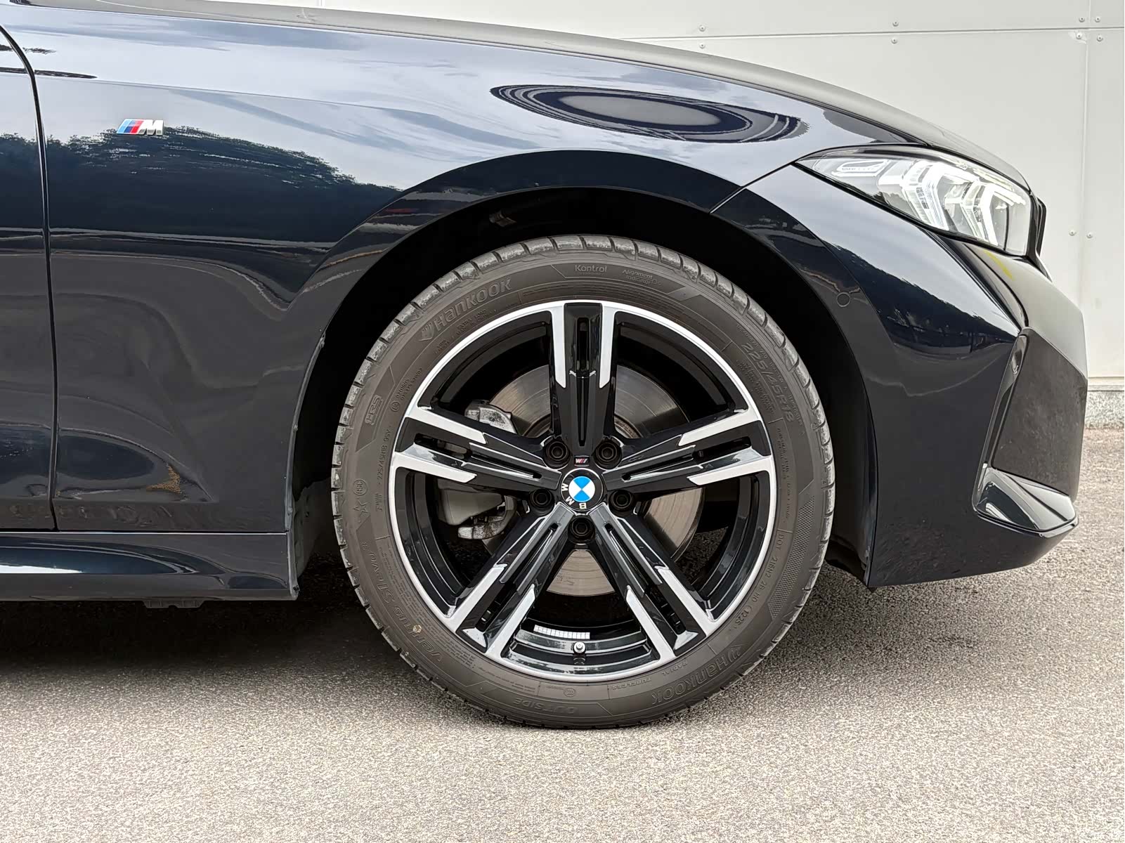 BMW 3 Series, 2025 13