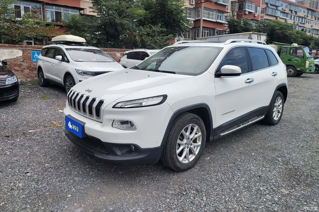 Jeep Cherokee, 2017 1