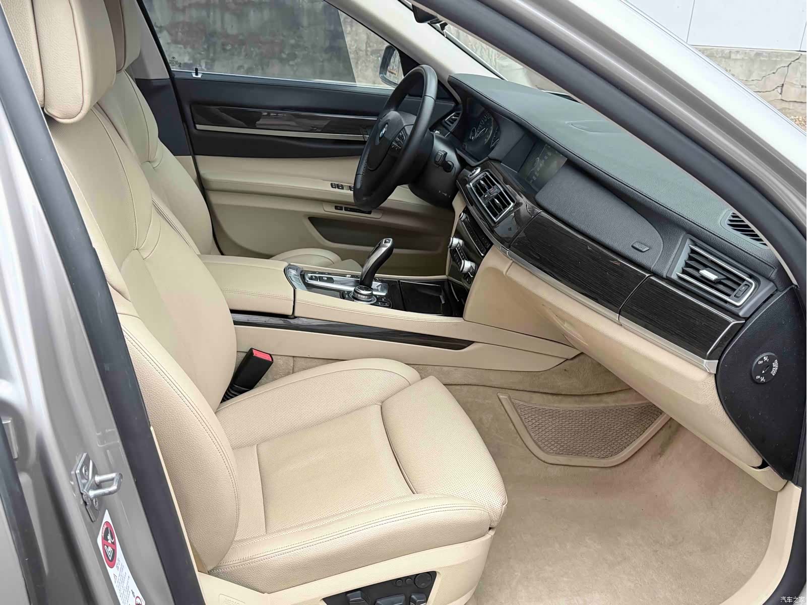 BMW 7 Series, 2012 19