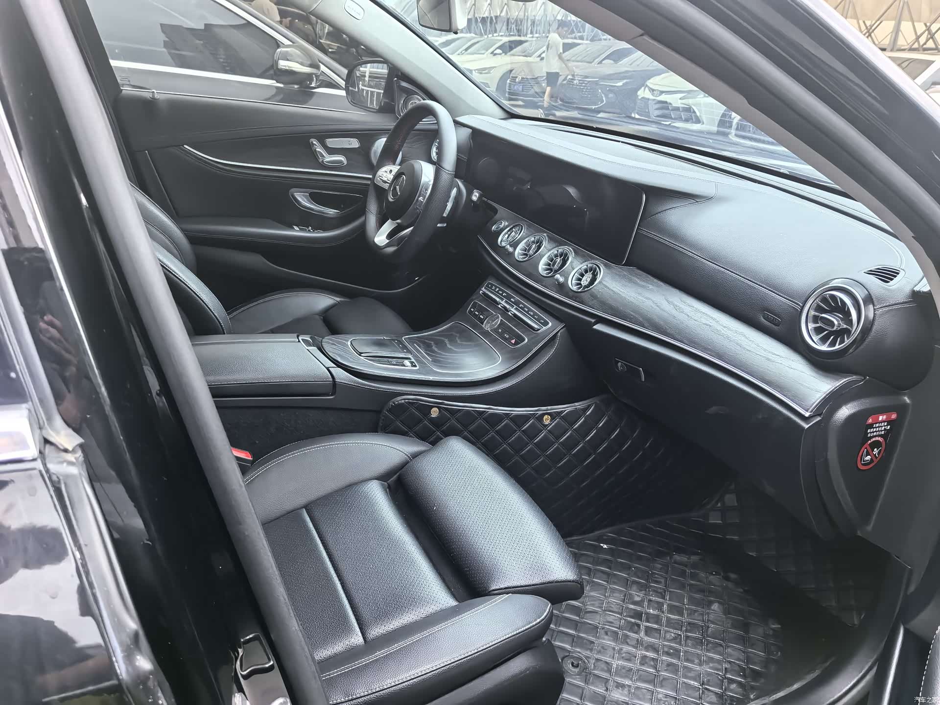 Mercedes-Benz E-Class, 2019 11