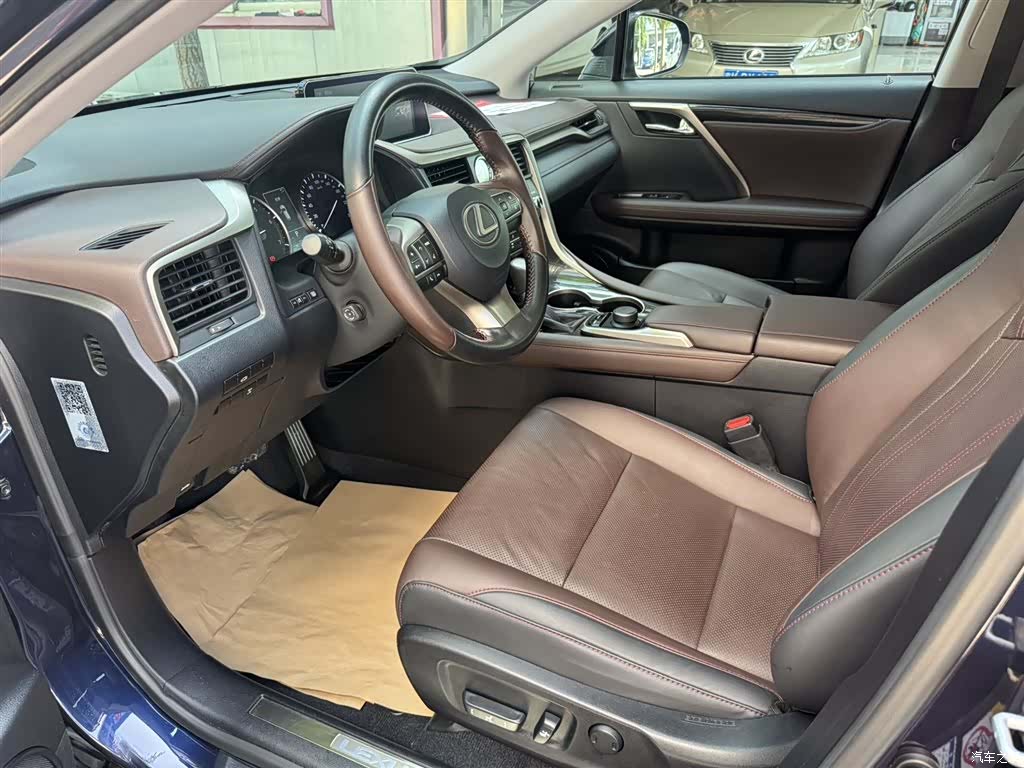 Lexus RX, 2017 4