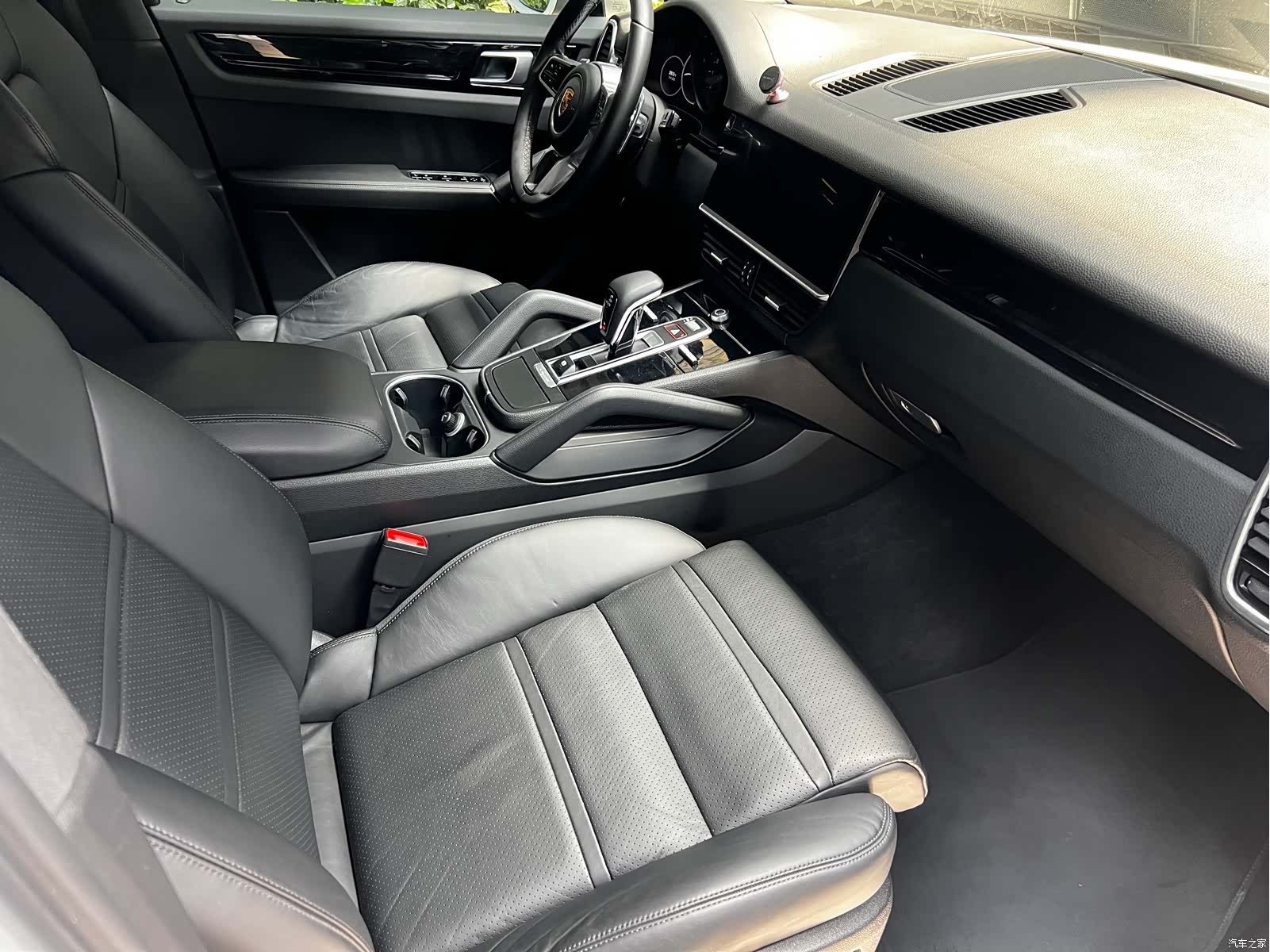 Porsche Cayenne, 2018 12