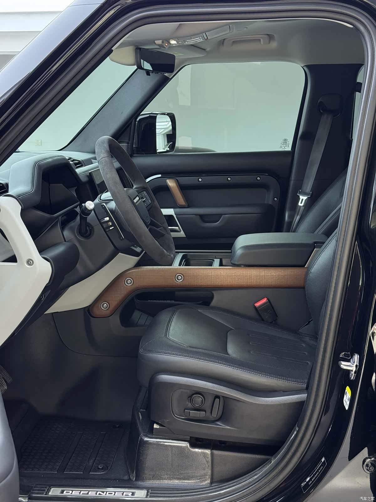 Land Rover Defender, 2022 4