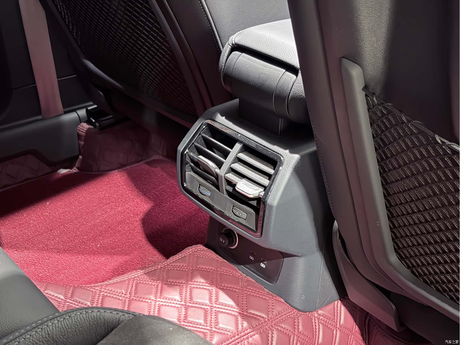 Audi Q3, 2023 19