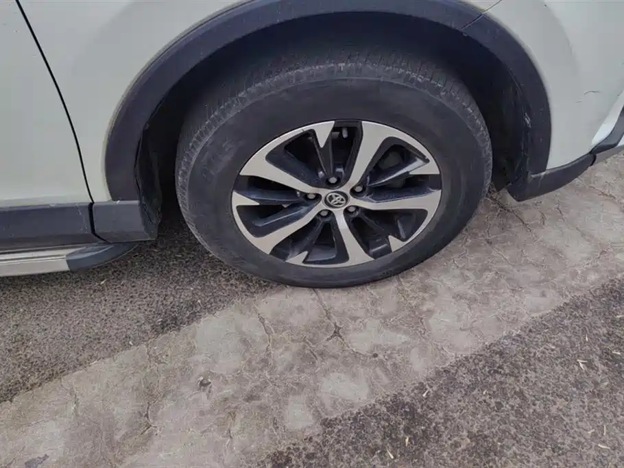 Toyota RAV4 Rongfang