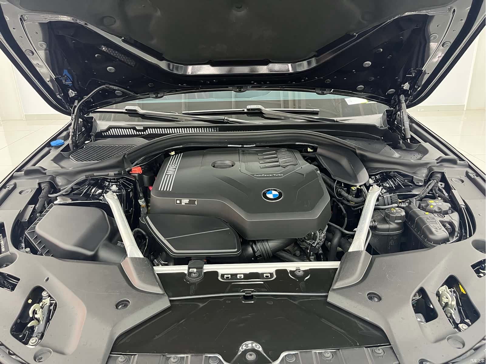 BMW 5 Series, 2023 22